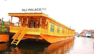 Houseboat Tajpalace Group Of Houseboat
