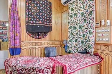 Capital O 86391 Gaffoora Lake View