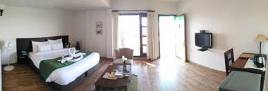 Woodsmoke Resort and Spa