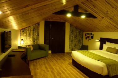 Woodsmoke Resort and Spa