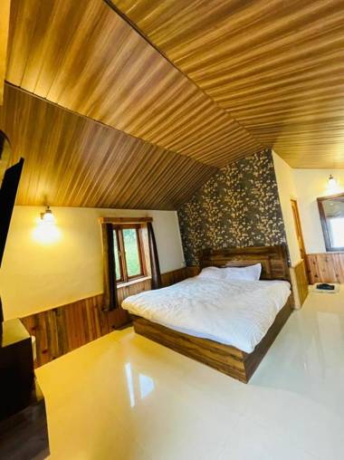 Small Victories Stay & Cafe