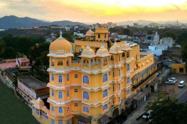 Bloom Boutique l A Heritage Property at Lake Pichola