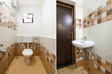 OYO Flagship 47606 White House Regency