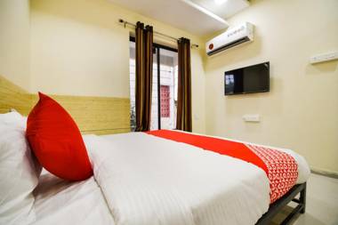 OYO 63038 Airport BnB