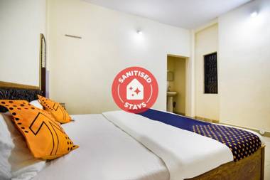 OYO 69787 Pathak Guest House