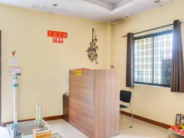 OYO 74918 Infinity Inn