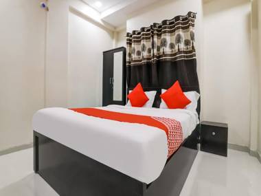 OYO 77286 SHRIDHAR CREATIVE Hotel & Restaurant