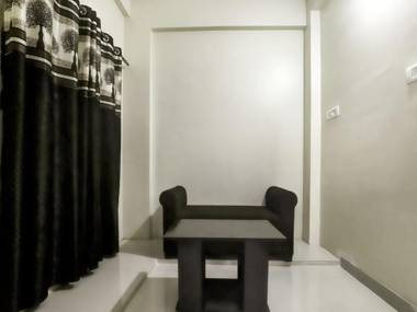 OYO 77286 SHRIDHAR CREATIVE Hotel & Restaurant