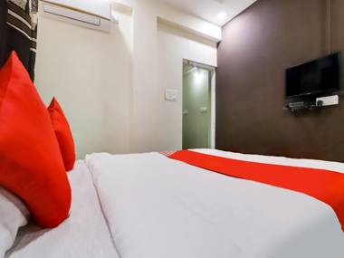 OYO 77286 SHRIDHAR CREATIVE Hotel & Restaurant