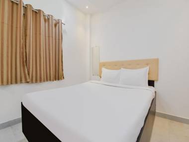 SPOT ON 78925 Hotel Maan Lodging & Boarding