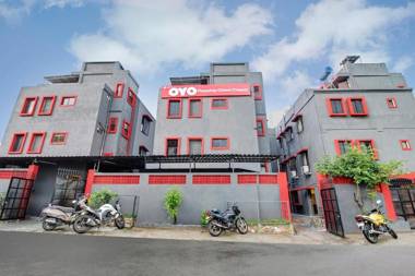 OYO 79904 Flagship Hotel Orient Classic