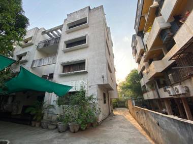 Boutique Apartment  Spacious & Homely Property