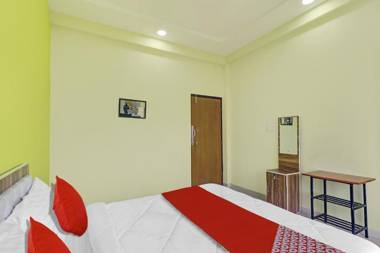 OYO 81959 Gold Service Apartment