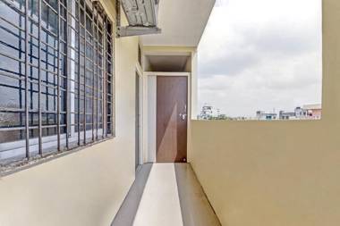 OYO 82075 Chintamani Inn Service Apartment