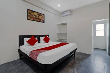 OYO Flagship 82784 Hotel Trigon