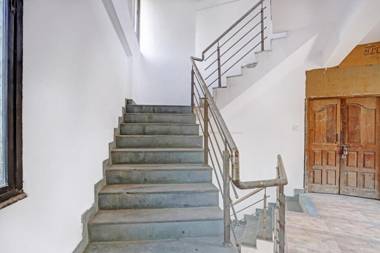 OYO Flagship 84221 Marvel Inn