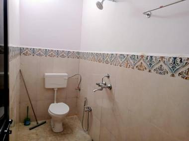 OYO HOME 86186 Anandmala