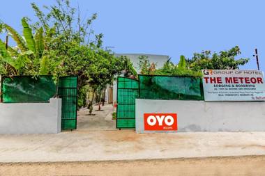 OYO 90945 The Meteor