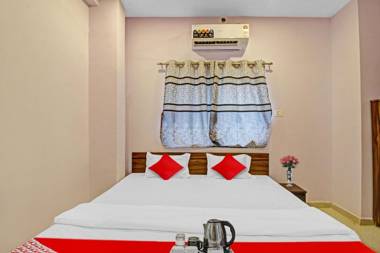 OYO 90868 Shri Service Apartment