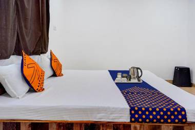 SPOT ON 92512 Hotel Landmark 3