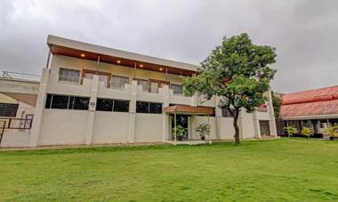 Treebo Trend Sai Samrat Resort Satara