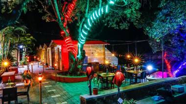 Kaas Woods Resort Satara