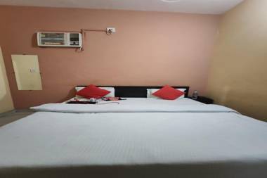 POP 83278 Vr Hotels & Restaurant