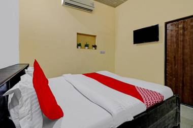 OYO Flagship 83349 Hotel Pluto Inn