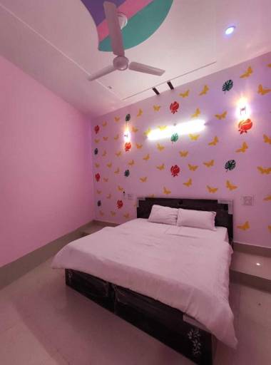 OYO 91559 Hotel Nursing Farm