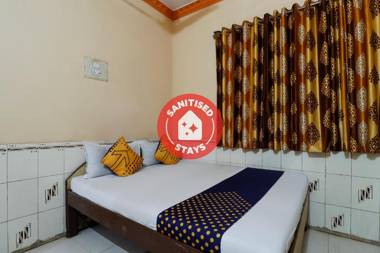 SPOT ON 69894 Dream Night Lodging And Boarding