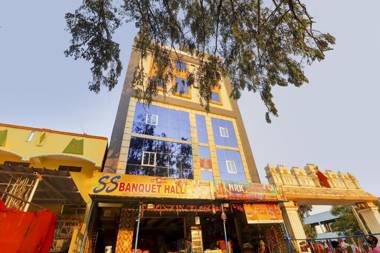 OYO 79039 SAI RAM Residency