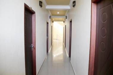 OYO 23423 Hotel Malabar Palace