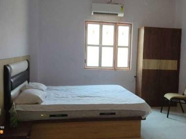 OYO 89178 Hotel Raj Benquet