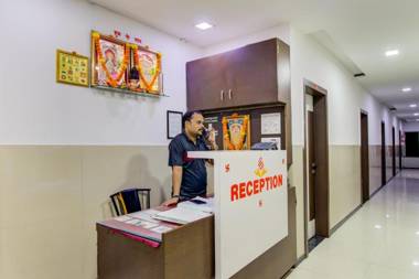 OYO 60908 Hotel Sai Lodging