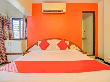 OYO 77484 Hotel Saroj