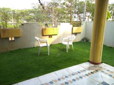 Individual bungalow in peaceful surroundings