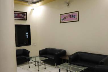 Hotel The Royal Dattani