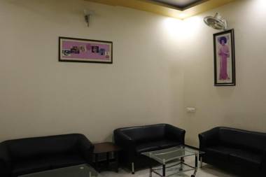 Hotel The Royal Dattani