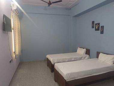 OYO 90808 Nehra Tower