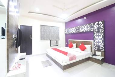 Hotel Anand Lok By WB Inn