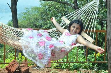 NANDANVAN TENT & RESORT TAPOLA