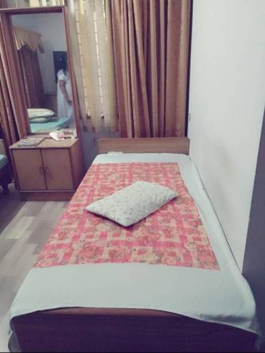 Online room booking for guest