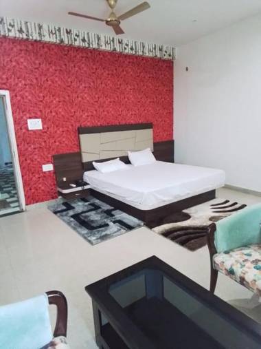 Hotel Anand Lok & Family Restaurant By WB Inn