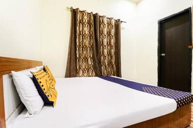 SPOT ON 62824 Hotel Gold Inn