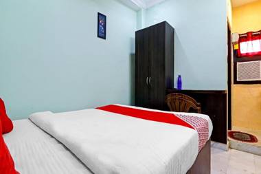 OYO Flagship 48845 Laxmi Residency