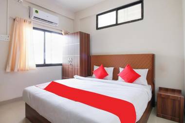 OYO 46968 Mahakal Inn