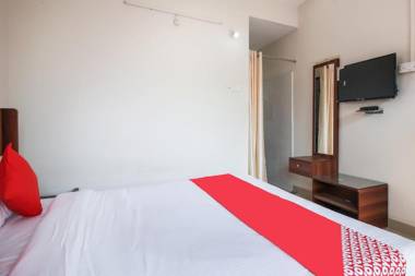 OYO 46968 Mahakal Inn