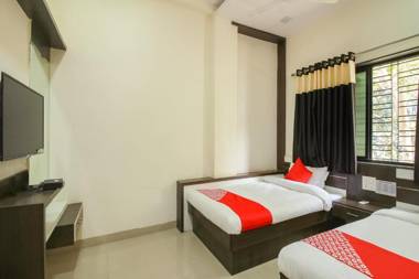 OYO 66342 Hotel Unique Inn