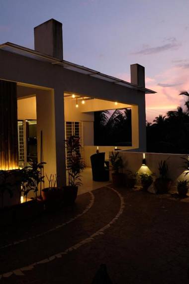 Green Roof - Family Room