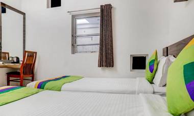 Hotel Shivas Inn